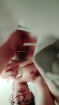 最新反差婊 高端私密群内部福利群泄密流出视图基本都露脸美女如云 截图5