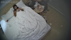 酒店偷拍 连续两天入住情侣气质甜美又身材不错的美女喜欢上位榨取男友精液 截图3