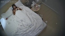 酒店偷拍 连续两天入住情侣气质甜美又身材不错的美女喜欢上位榨取男友精液 截图13