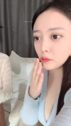 新人！双美女下海~奶子超大~【小蜜桃桃桃桃】白浆直流！ 截图4