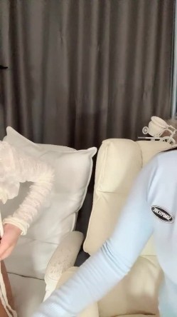 新人！双美女下海~奶子超大~【小蜜桃桃桃桃】白浆直流！ 截图15