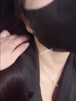 【超美颜值 ️秀人核弹】超人气女神『杨晨晨』最新高价定制剧情 爆裂黑丝露BB 捆绑强操后入 超OK女神 高清1080P版 截图5