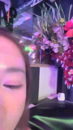 泰国旅游艳遇，【翘臀桃桃】夜店找牛郎~人强屌大，密码房洗澡~调情，口交~激情啪啪 无敌大桩机 截图8