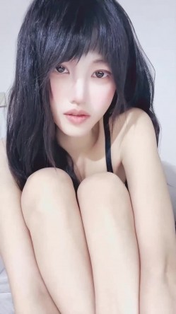 清秀学姐【少女学潮喷】零六甜苹果 白皙酥胸 逆天长腿 丝袜诱惑 跳蛋道具自慰 爽到喷水 截图14