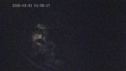 酒店偷拍 ️美女俏皮的逗弄男友鸡巴被按住屁股后入最后射嘴里 截图9