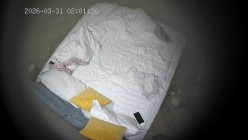 酒店偷拍 ️美女俏皮的逗弄男友鸡巴被按住屁股后入最后射嘴里 截图12