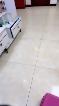 家中半推半就爆肏小嫂子 对白精彩刺激，无套猛肏乱操 截图2