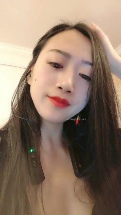 超骚御姐！疯狂喷水，【小狐狸520】，喷一半有人敲门！吓哭了，咚咚咚~人都被吓傻了 截图1