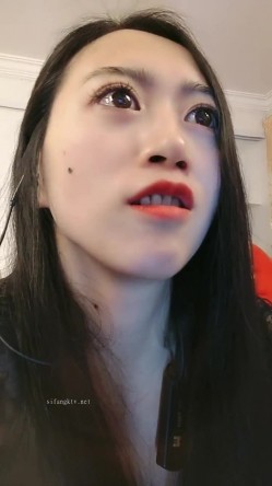 超骚御姐！疯狂喷水，【小狐狸520】，喷一半有人敲门！吓哭了，咚咚咚~人都被吓傻了 截图7