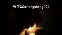 绿帽淫妻大神『张生』分享娇妻，塞着跳蛋逛公园 各种人前露出，看看平时端庄高雅的人妻私下是什么样 截图13