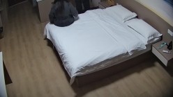 酒店偷拍性欲很强的美骚少妇偷汉子被狂干两场后意犹未尽再次上位榨取 截图2