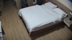 酒店偷拍性欲很强的美骚少妇偷汉子被狂干两场后意犹未尽再次上位榨取 截图4
