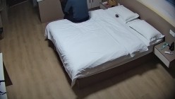 酒店偷拍性欲很强的美骚少妇偷汉子被狂干两场后意犹未尽再次上位榨取 截图13
