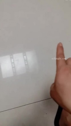 宝马开道，【破处小淫龙】，深夜外出勾搭，催情药一上，再加上金钱诱惑，无套车震小少妇，紧张刺激！ 截图1