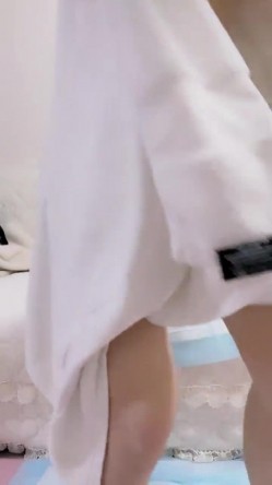 江苏良家，超会玩的一对情侣，【爱插枪的女流氓】，家中爱爱鸳鸯浴，女的胸大腰细 截图2