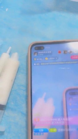 江苏良家，超会玩的一对情侣，【爱插枪的女流氓】，家中爱爱鸳鸯浴，女的胸大腰细 截图7