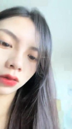 新人下海！逆天颜值，【五花肉】，清秀四川小美女，年轻脸蛋全是胶原蛋白，毛茸茸少女逼 截图14
