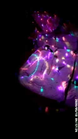 360情趣酒店霓虹灯主题套房偷拍帅哥半夜酒吧泡个喝得有点高的美女开房啪啪 截图9