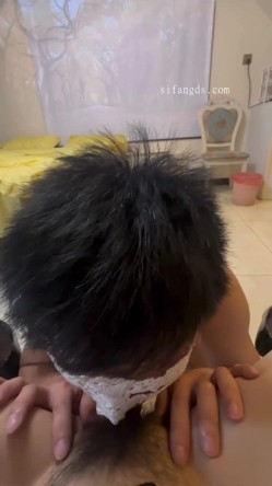 抖音性爱露出女王【叶娇娇】，不同男人XO闺蜜双飞3P剧情野战露出 截图5