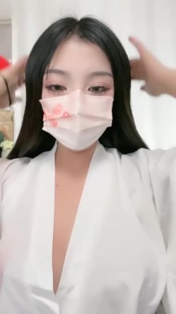 颜值少妇【杨小华】极品人妻下海卖逼，暴力掰逼展示，自扣高潮，隔壁老王都馋哭了 截图10