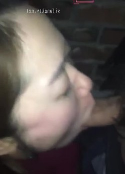 山东菏泽_KTV陪酒小姐王丽丽_日常性爱啪啪啪_遭老公曝光臭婊子_超爱吃鸡的圆润母狗 截图1