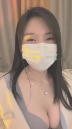 核弹！新女神下海~20小时~【马日安娜】这个真的很漂亮（下部）！来大姨妈还大秀，经血直流，略重口~！ 截图5