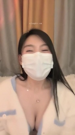 核弹！新女神下海~20小时~【马日安娜】这个真的很漂亮（下部）！来大姨妈还大秀，经血直流，略重口~！ 截图8