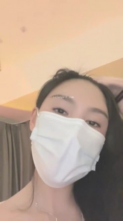 核弹！新女神下海~20小时~【马日安娜】这个真的很漂亮（下部）！来大姨妈还大秀，经血直流，略重口~！ 截图16