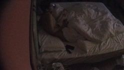 酒店偷拍 学生情侣妹子满心期待男友激烈的碰撞废才男友只知道玩游戏性能力让她大失所望 截图2
