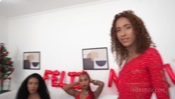 LegalPorno.25.12.24.Oscar.Battys.ChristmaXXX.2025.OB579.XXX.1080p.MP4-P2P[XC] 截图1