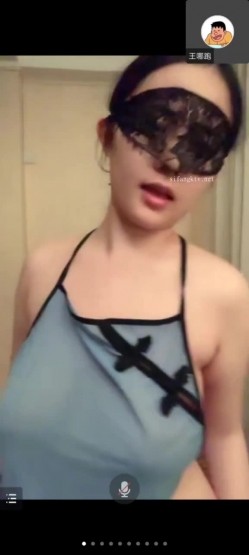 抖音骚少妇【吃一口美女】木瓜奶，一对一视频定制，淫语诱惑 截图13