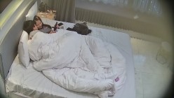 酒店偷拍高校眼镜婊班花被小伙追到手周末带出来操穴 干了几次 截图12