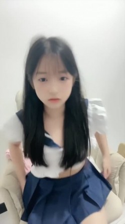 清纯漂亮邻家小妹，初恋的感觉【呆呆小猫】下海福利，扣穴自慰敏感型，很有撸点 截图6