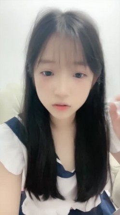 清纯漂亮邻家小妹，初恋的感觉【呆呆小猫】下海福利，扣穴自慰敏感型，很有撸点 截图8