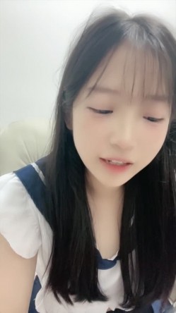 清纯漂亮邻家小妹，初恋的感觉【呆呆小猫】下海福利，扣穴自慰敏感型，很有撸点 截图11