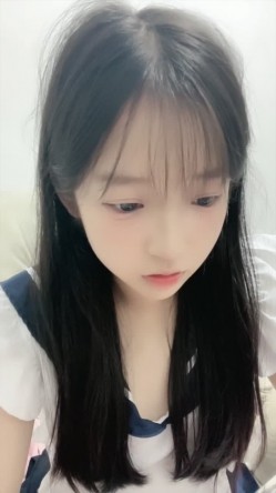 清纯漂亮邻家小妹，初恋的感觉【呆呆小猫】下海福利，扣穴自慰敏感型，很有撸点 截图15