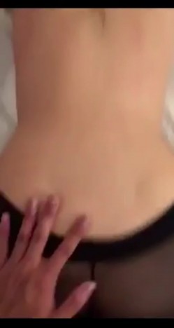 非常听话的大长腿 黑丝美女和男友啪啪视讯被曝光 截图14