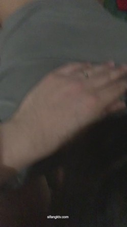 最新流出 重磅外泄 南京新婚蜜桃臀母狗带男人回家偷情 极品身材各种操 对话超刺激 女的高潮七八次 高清720P版 截图10
