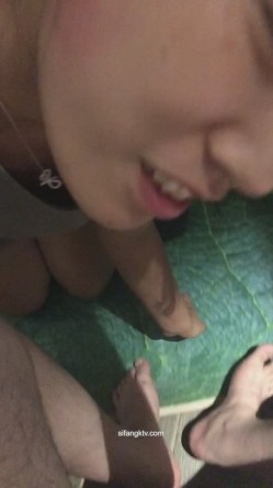最新流出 重磅外泄 南京新婚蜜桃臀母狗带男人回家偷情 极品身材各种操 对话超刺激 女的高潮七八次 高清720P版 截图14