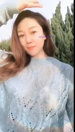 极品高颜值大奶熟女重磅流出！抖音风自慰户外反差 人妻艳妇风情表面端庄眼神很媚 截图4