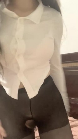 【女高童颜巨乳】应求更新 大奶校花 跳蛋 滴蜡 密码房! 挑战感官刺激 截图12