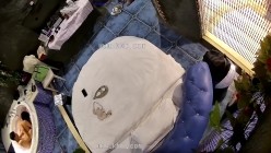 酒店浴缸房偷拍 小夫妻吃着外卖鸳鸯浴，丈夫细致的给老婆搓澡洗屁股 截图6