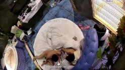 酒店浴缸房偷拍 小夫妻吃着外卖鸳鸯浴，丈夫细致的给老婆搓澡洗屁股 截图15