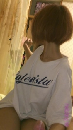 《台湾情侣泄密》台中美女从模特到房仲 ️出卖身体的那些日子 截图16