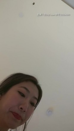 露脸小少妇跟小哥偷情长得就很骚，吃鸡巴很温柔看着就刺激，上位爆草抽插奶子乱颤不要错过 截图13