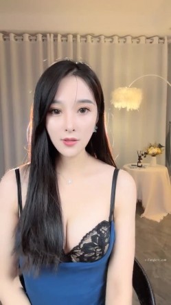 露脸女神！明星气质颜值的温柔女神【上帝是个女孩】土豪高价定制~情趣装道具紫薇猛插粉B好激动 截图5