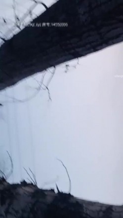 牛仔风骚高颜值美女户外车震肏淫穴，还没到野外内裤就淫湿了2！ 截图8