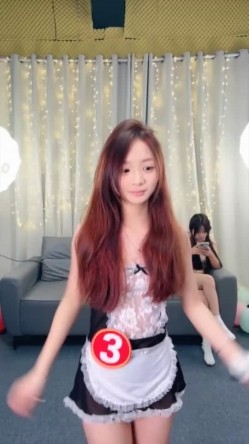 综艺【M8女团】色情版快乐大本营 电奶子，电臀，指压板跳绳，拔B毛 截图16