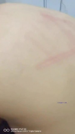 【极品流出 ️恋爱性陷阱】圈养调教大学母狗『二月』无下限性开发实录 完美曝光真实还原母狗成长变化 截图5