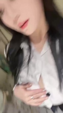 美乳翘臀性感尤物『懒懒呢』顶级大奶被操的晃吖晃，端庄优雅的外表与淫荡的样子超级反差，这样的尤物谁受得了 截图3